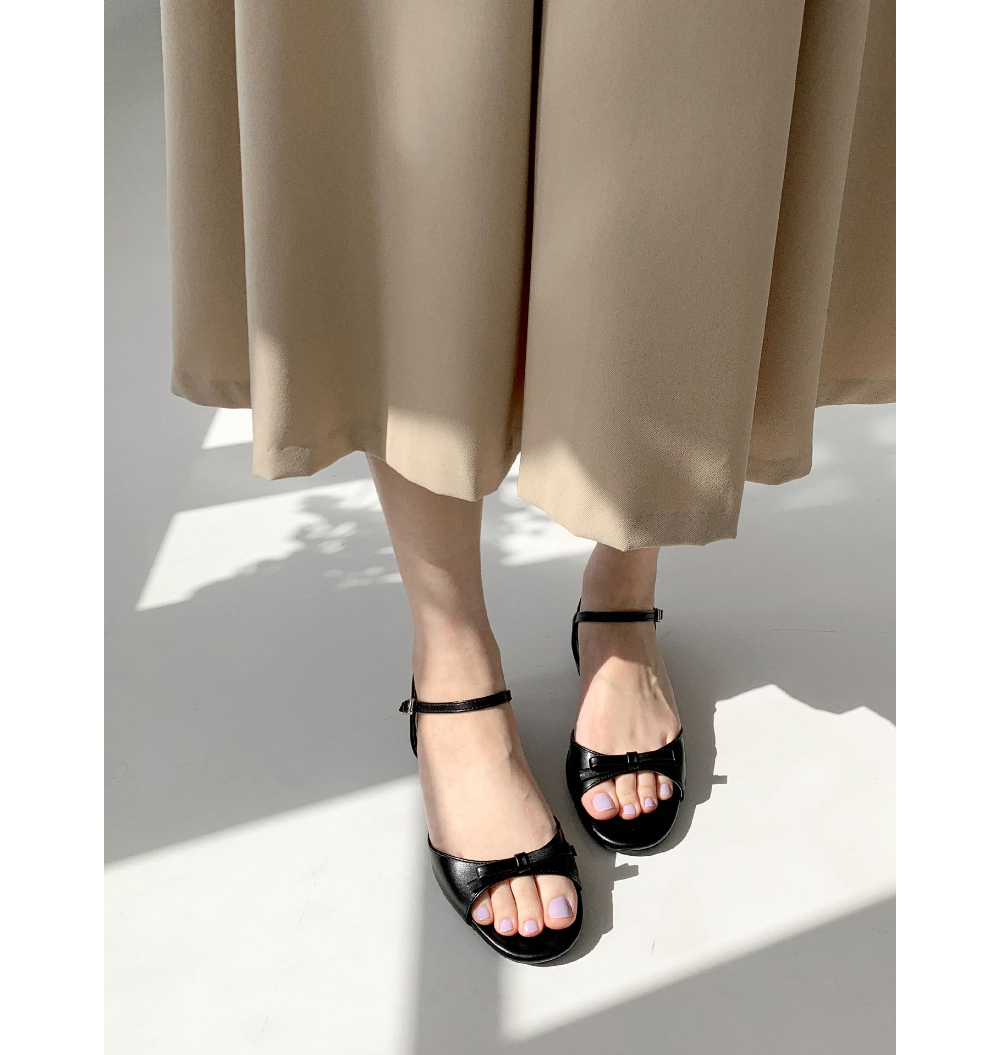 무료/[LUC/  1502 (2color) 여름 리본 엣지 편한  스트랩 샌들(3.5cm) 여성스러운 스타일 스트랩 구두 웨지샌들 슬리퍼 엣지