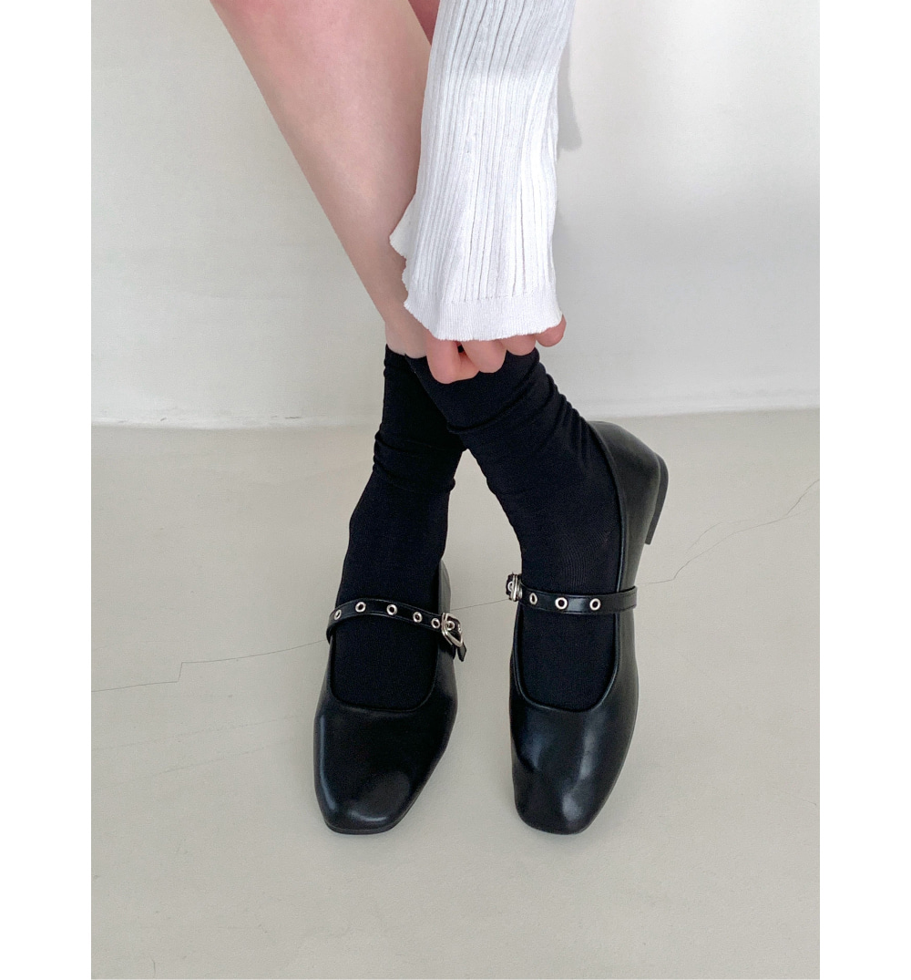 [LUC]무료/5234 발편한 여성 단화 직장인, 신입생,블랙, 화이트 발편한 구두 신고 벗기 편한 구멍 끈 여성 신발