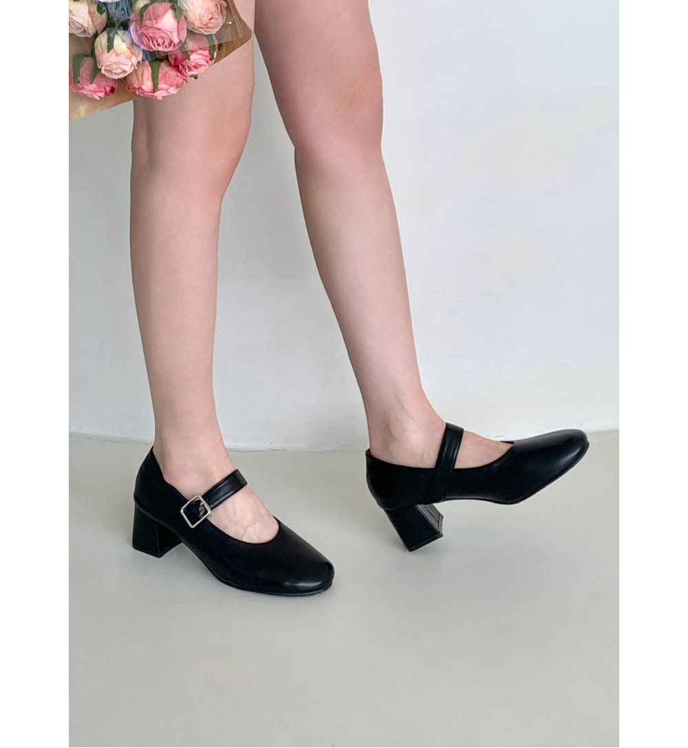 무료[luc] 5235 여성 엣지 슈즈 단화 직장인, 신입생,블랙, 화이트 발편한 구두 신고 벗기 편한 신발