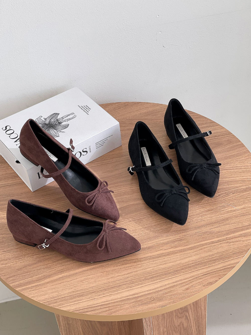 무료/[LUC]/5156 간지나는 리본 포인트 정장 캐쥬얼 슈즈 여성  뾰족 슈즈 단화 세무 구두 굽낮은 플랫슈즈 