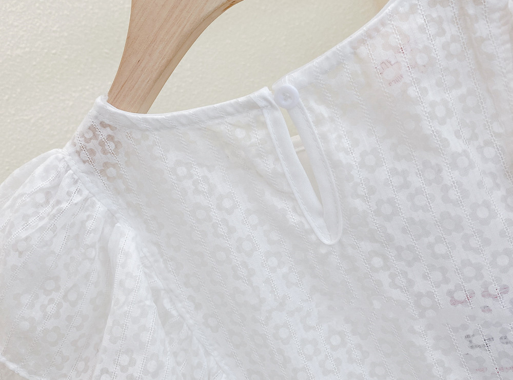 [DOO]25141648 실버튼 숏팬츠 흰블라우스 세트 청반바지 꽃 프릴 소매 라운드 셔츠