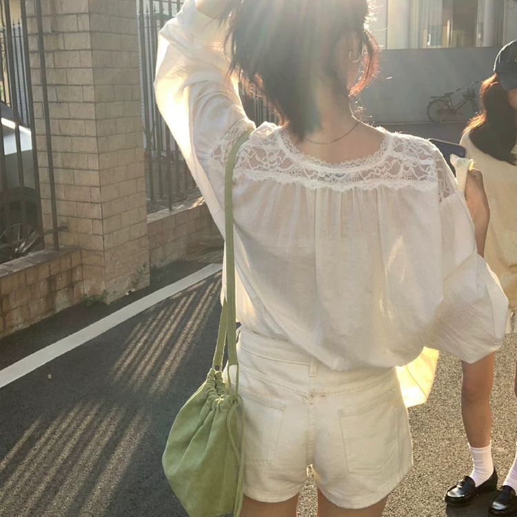 ONN [BL673]시스루 레이스 루즈핏 블라우스