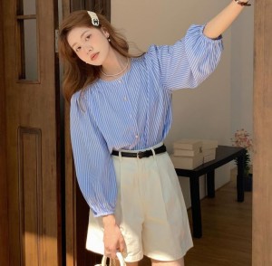 [제이스]P0000CKH/스트라이프 9부 셔츠/유연한소재/ 소프트한/늘씬함/시크함/ 데이트룩/앞단추블라우스