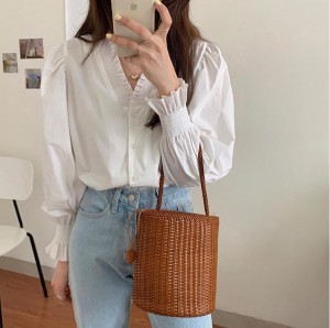 [제이스]P0000BWL/슬리버 스모크 셔츠(2Color)/데일리룩/고퀄리티/매력적인/모던한 /모임룩/감성핏/여리여리
