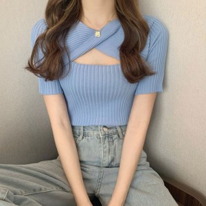 [DOO/35755273 여성 꼬임 골지 반팔 티셔츠 데일리룩 여름 슬림 크롭 니트 엑스 세로줄 투웨이 스타일