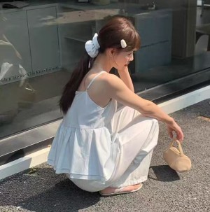 무료 [ONN/ [BL622]뷔스티에 셔링 나시 블라우스 이너웨어 브이넥 끈나시 플레어 밑단 헤어밴드 세트 