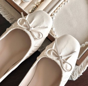 무료/[LUC]/5242 리본 플랫 슈즈 여성 엣지 슈즈 단화 슈즈 투라인 단화 구두 발편한 신발 면접룩 신입룩